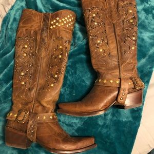 Women’s cowboy boots